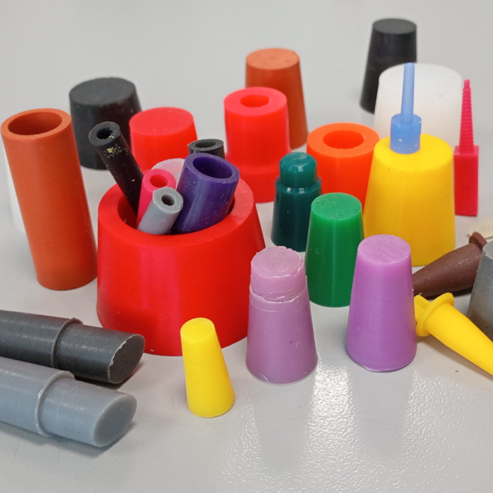 Tampas de Silicone, Ganchos, Suportes e Bastidores